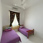 Family Holiday Home With Wifi & Netflix